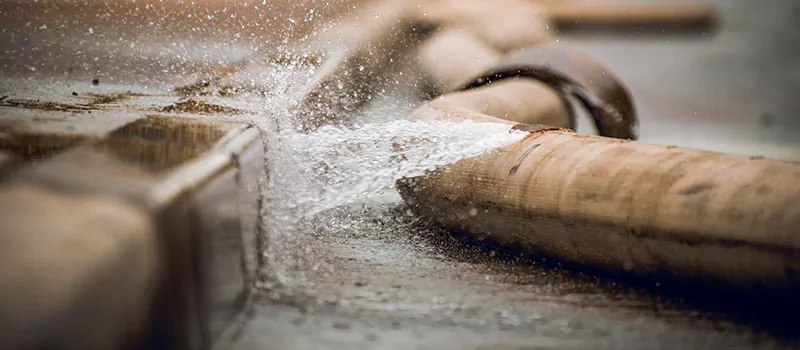 Fix Leaking Pipe in Meadowlands, Hamilton