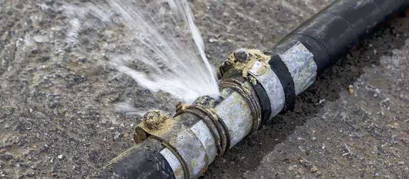 Underground Water Main Break Repair Experts in Meadowlands, Hamilton